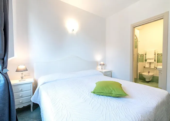 O' Lattariello Oda ve Kahvaltı 4*